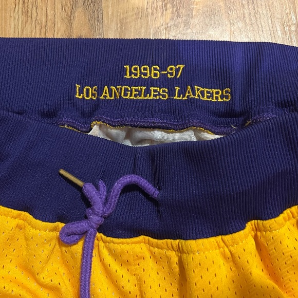 Lakers retro shorts - Picture 5 of 5